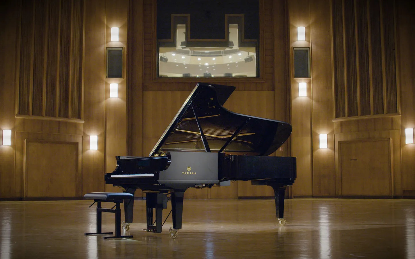 Synchron Yamaha CFX (Standard Library)